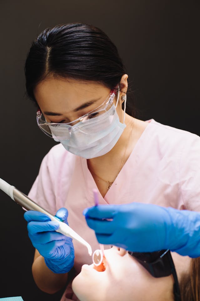 Ile czasu schodzi opuchlizna po wyrwaniu zęba?